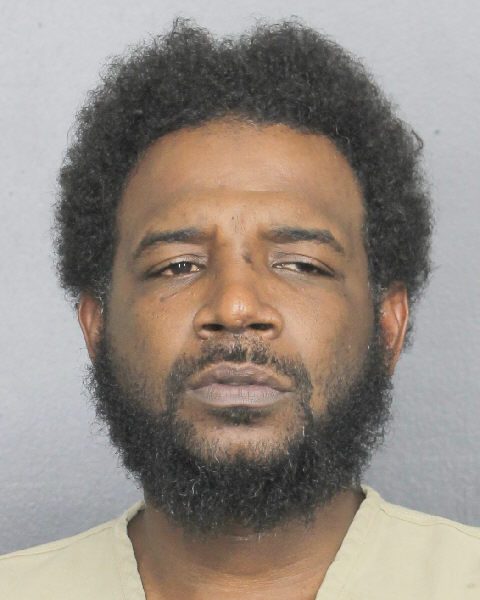 Antron Mccray Info, Photos, Data, and More / Antron Mccray TriCountyBusts / Is Antron Mccray on Social Media Like Facebook, Instagram abd Twitter?