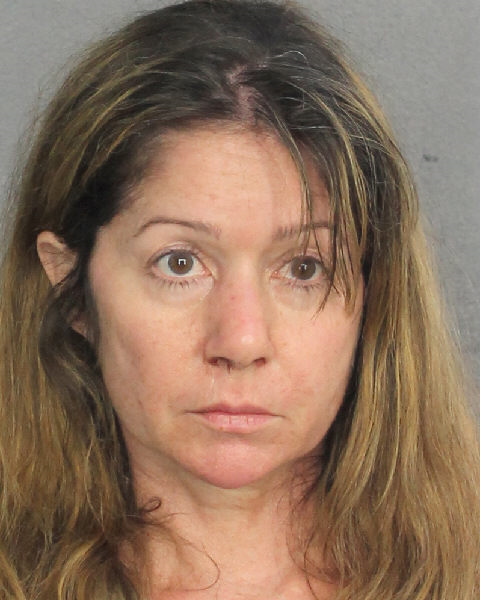 Elizabeth Olsen Info, Photos, Data, and More / Elizabeth Olsen TriCountyBusts / Is Elizabeth Olsen on Social Media Like Facebook, Instagram abd Twitter?