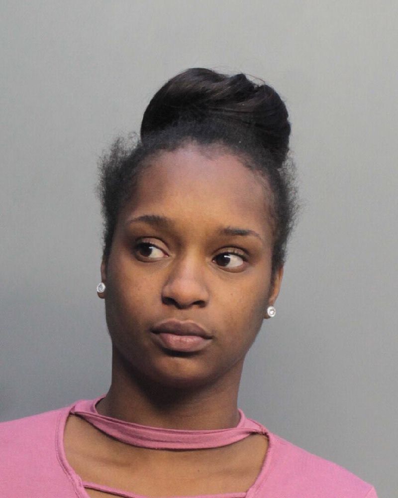 Earlicia Owens Info, Photos, Data, and More / Earlicia Owens TriCountyBusts / Is Earlicia Owens on Social Media Like Facebook, Instagram abd Twitter?